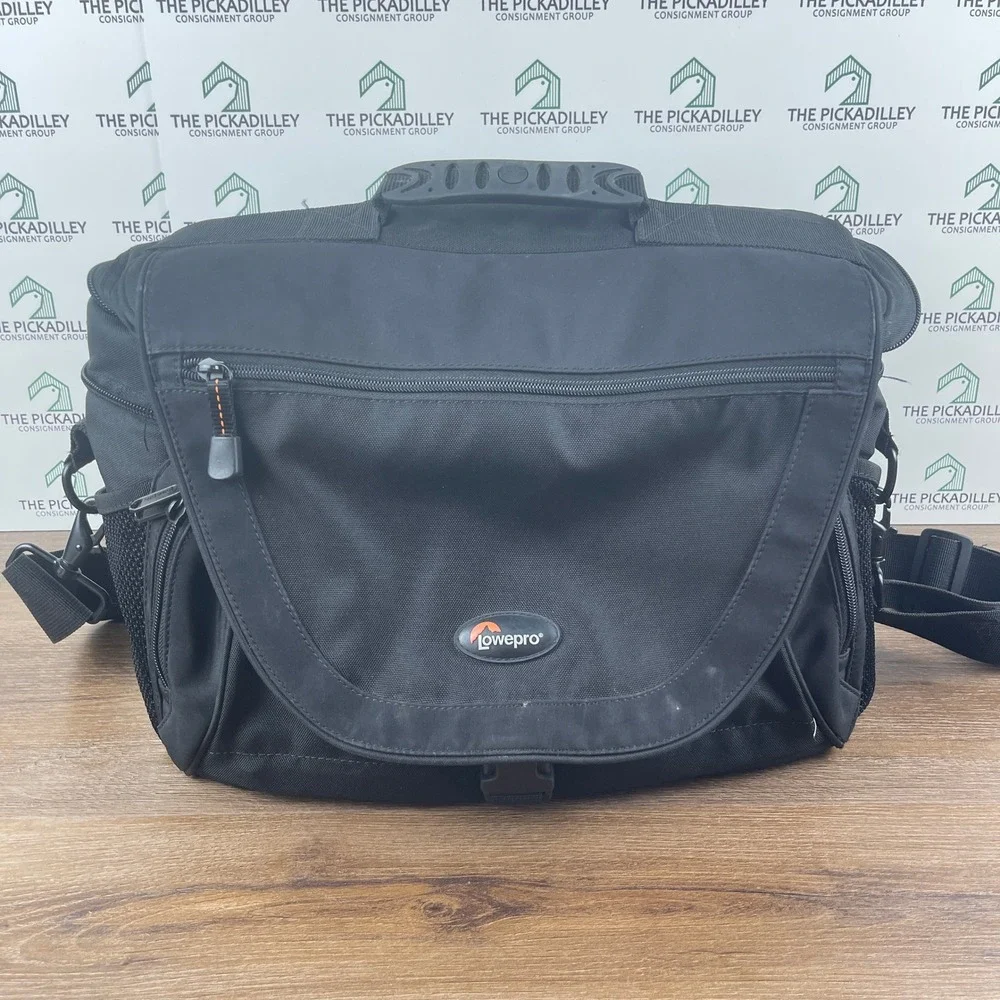 Lowepro Nova 5 AW Camera Bag Shoulder Bag Black Photography Travel